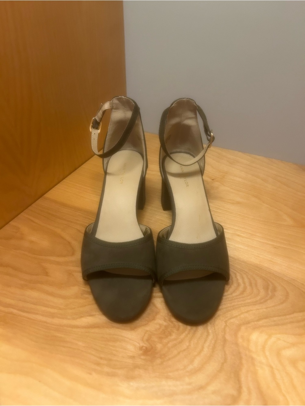 Ann Taylor Outlet Olive Green Ankle-Strap Block Heel Sandals